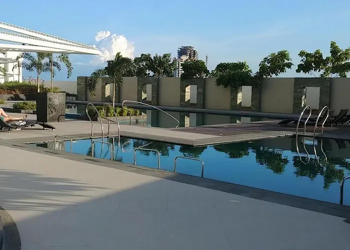 Mactan Newtown Seaview At One Pacific Apartment